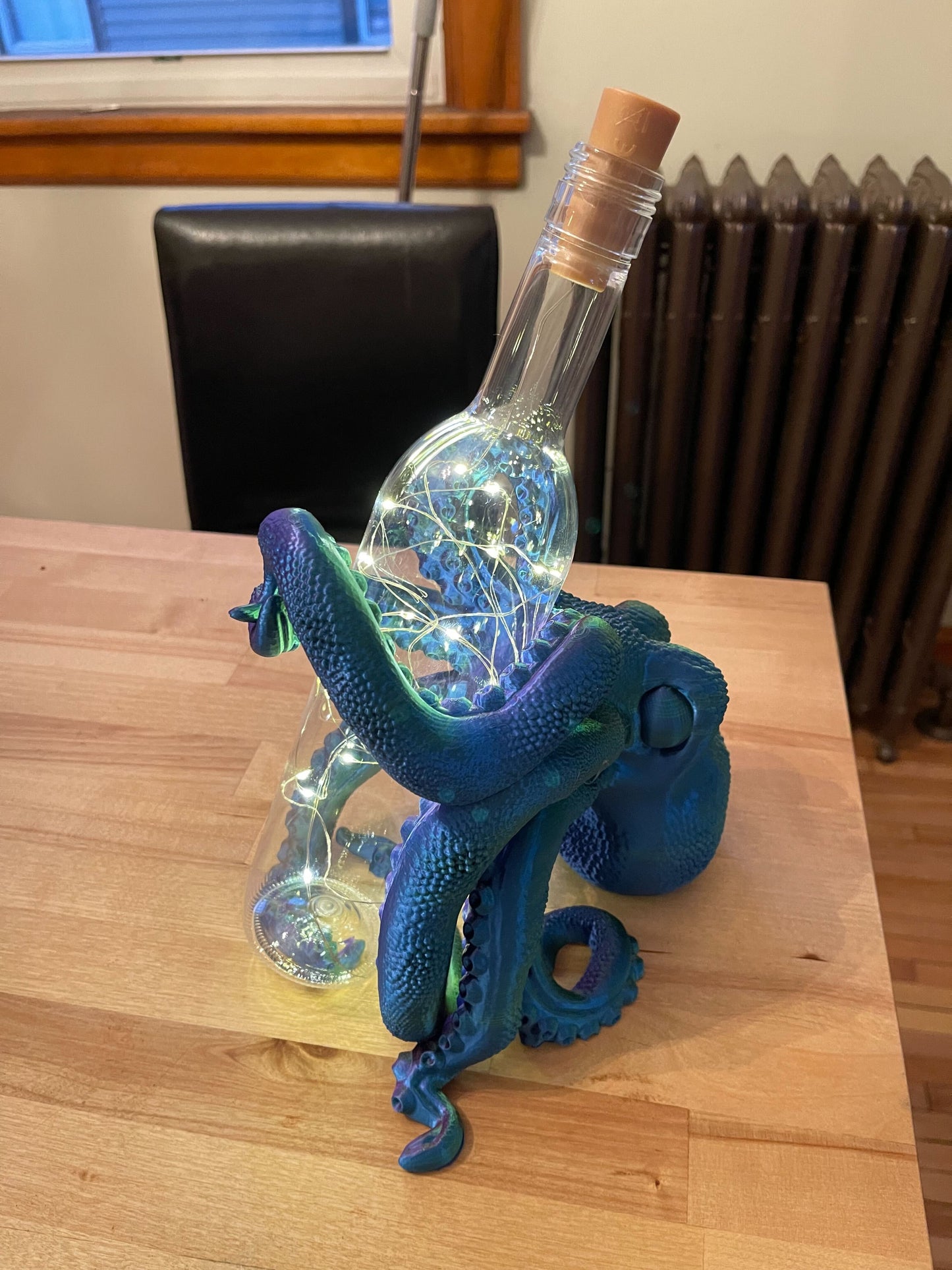 3D Printed Octopus Wine Bottle Lamp